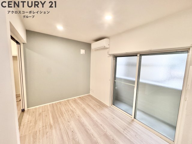 居室・リビング　オール洋室の築浅1LDK☆