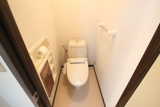 トイレ　※改装前のお写真です