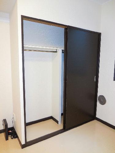 収納　クローゼット