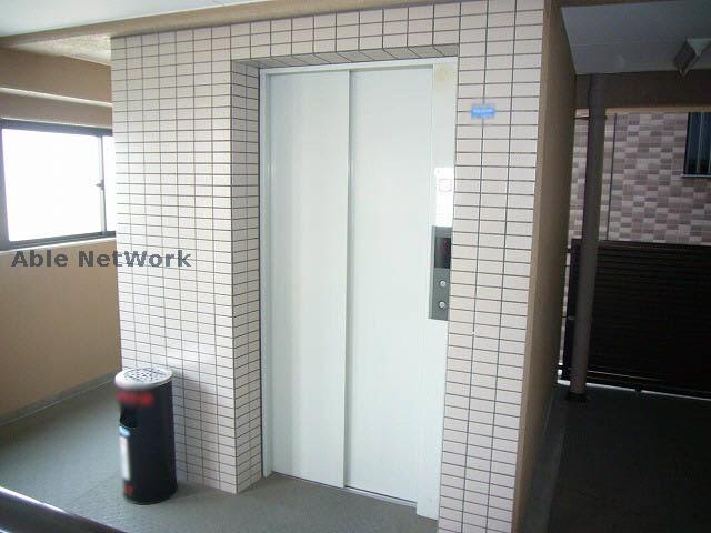第2さくらマンション中央の外観写真