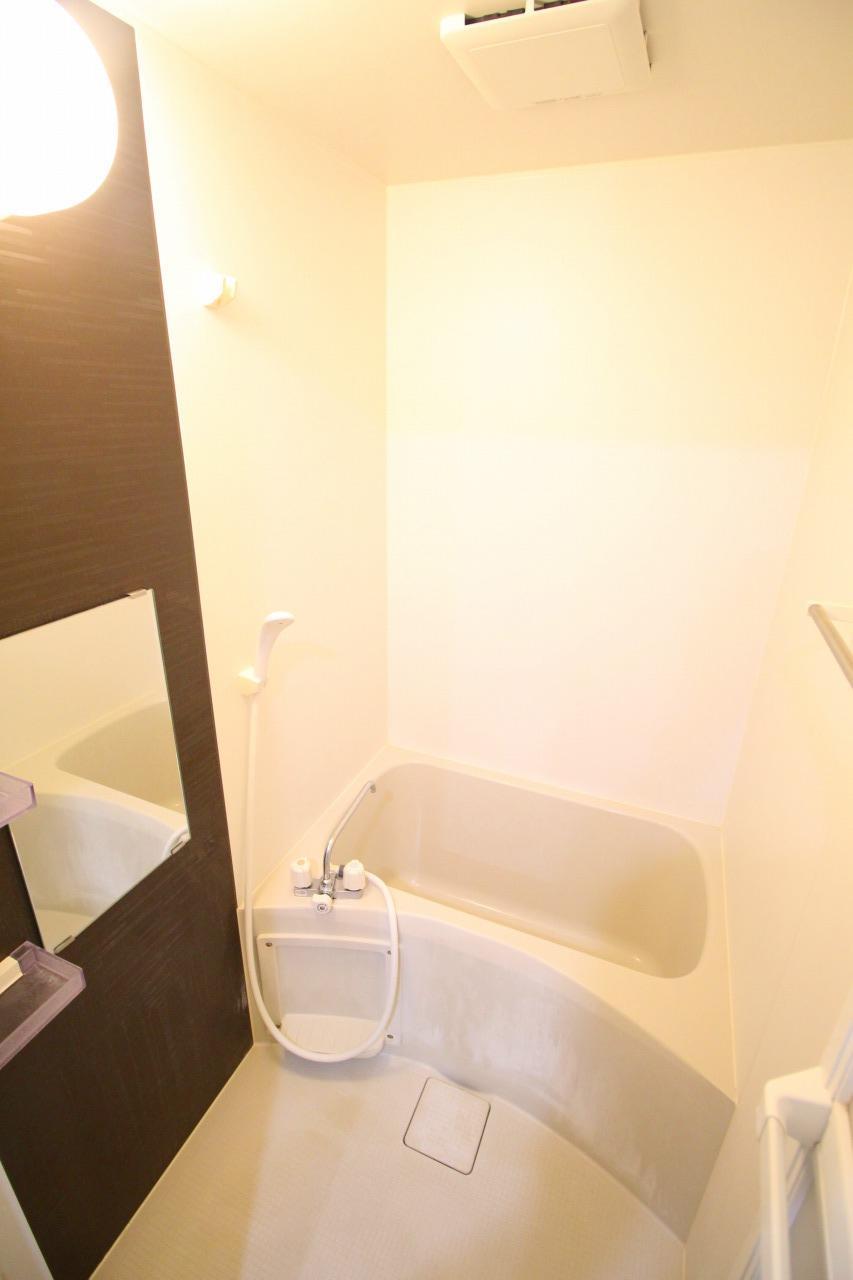 バス・シャワールーム　※写真他部屋参照