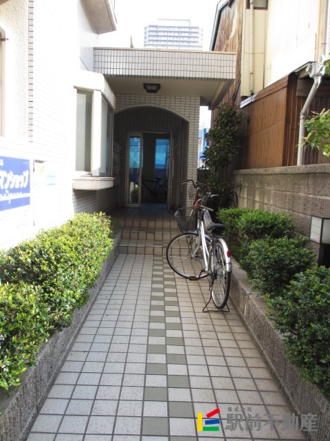 エントランス　物件入口