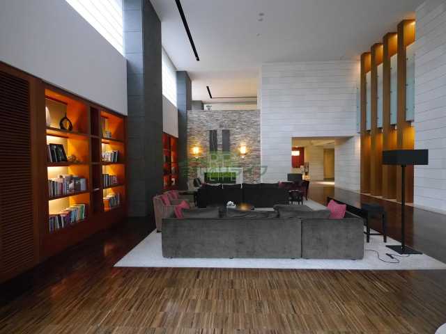 ロビー　ＴＨＥ　ＣＥＮＴＥＲ　ＴＯＫＹＯ