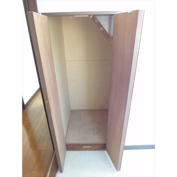 収納　掃除機などに