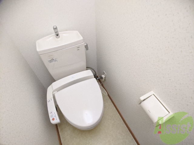 トイレ　こちらはトイレです。清潔感があり、安心して使用できます。