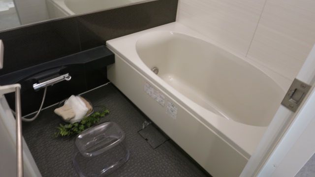 バス・シャワールーム