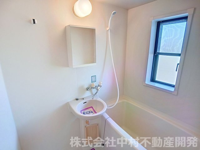 バス・シャワールーム　※過去の室内写真のため現況と異なる場合があります