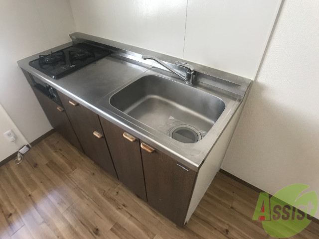 キッチン　キッチンはシンクも綺麗で、ガスコンロも設置可能です。