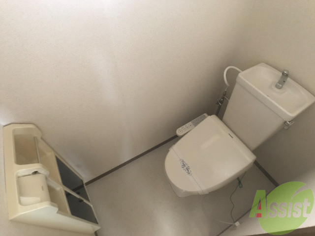 トイレ　トイレはウォシュレット付きなので、安心ですね。