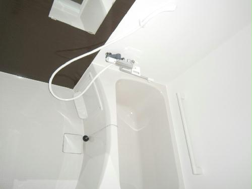 バス・シャワールーム　号室によって左右反転プランがあります