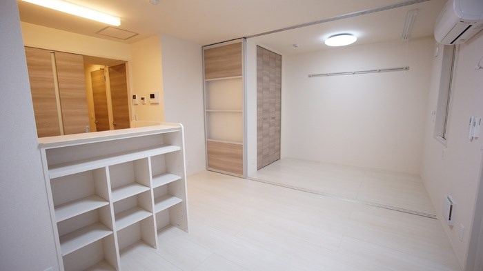 居室・リビング　南向きで陽あたりの良いリビング