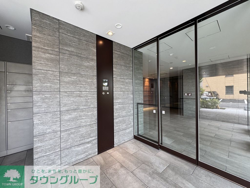 エントランス　エントランス