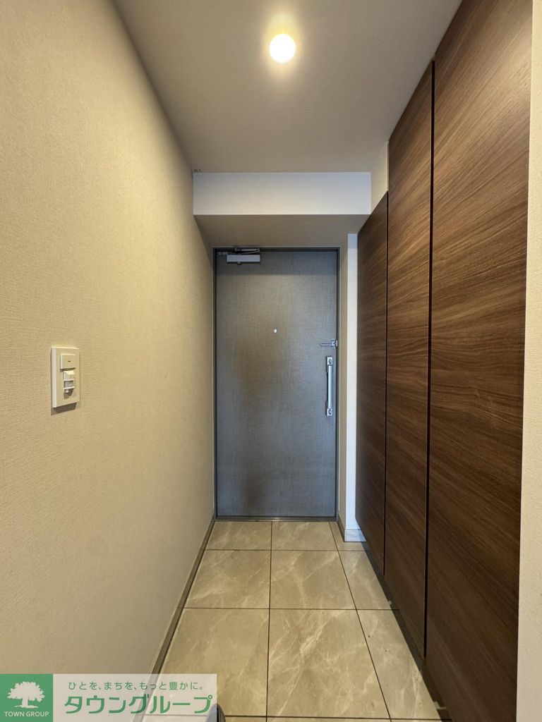 玄関　エントランス