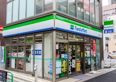 コンビニ　ファミリーマート西神田二丁目店（コンビニ）まで280m