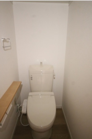 トイレ　※類似写真になります