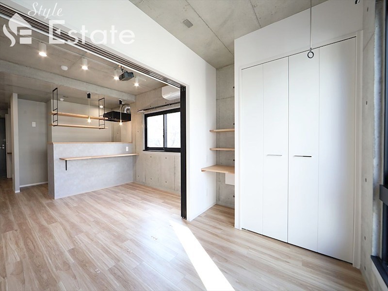 居室・リビング　同仕様画像