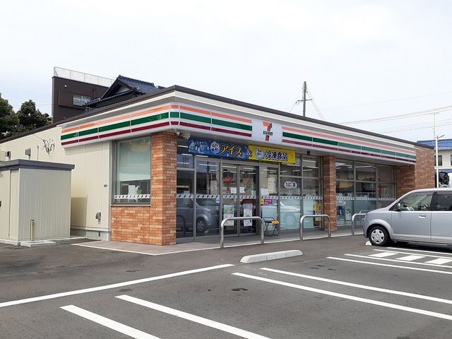 コンビニ　セブンイレブン（コンビニ）まで230m