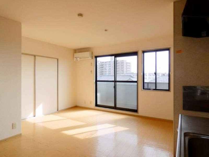 居室・リビング　図面と現状に相違がある場合には現状を優先