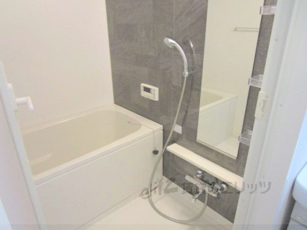 バス・シャワールーム　風呂