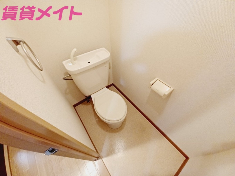トイレ　同物件別室写真