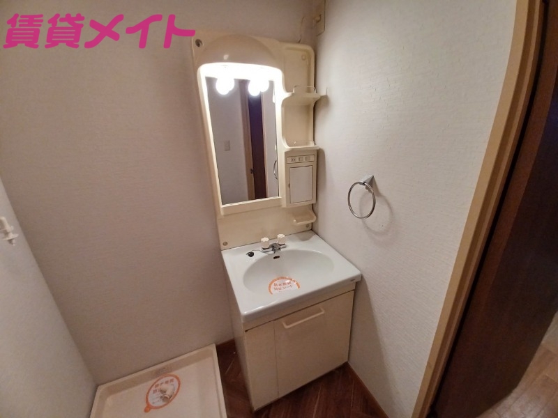 洗面設備　同物件別室写真