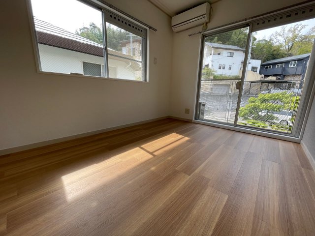 居室・リビング　エアコン付きで初期費用を抑えられます☆