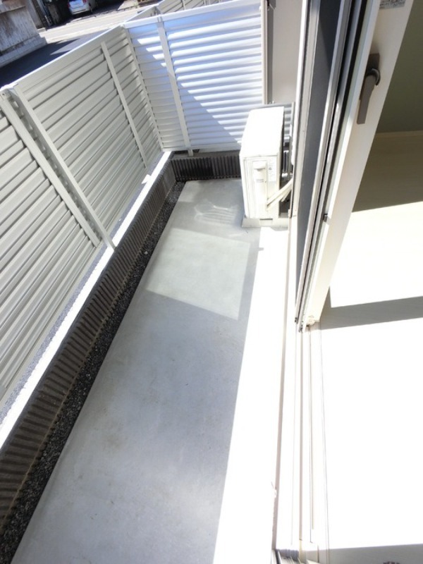 バルコニー　図面と現状に相違がある場合には現状を優先