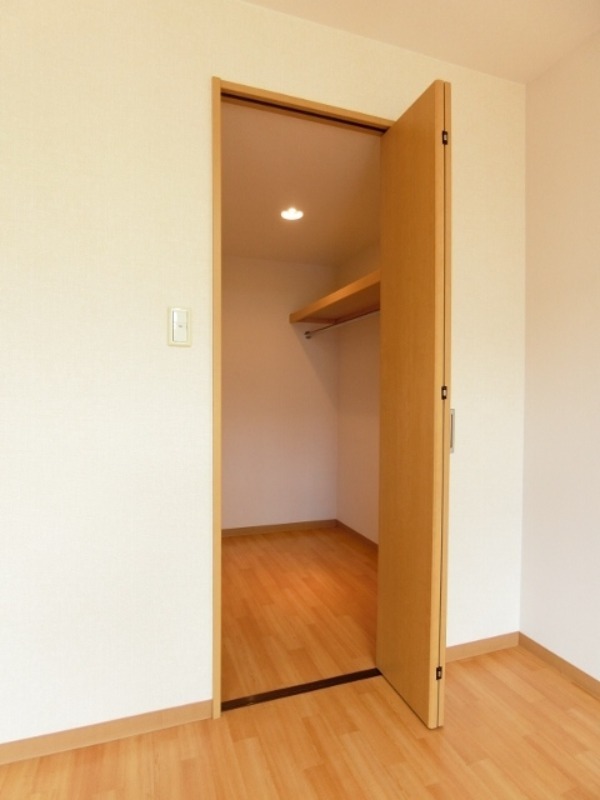 収納　図面と現状に相違がある場合には現状を優先