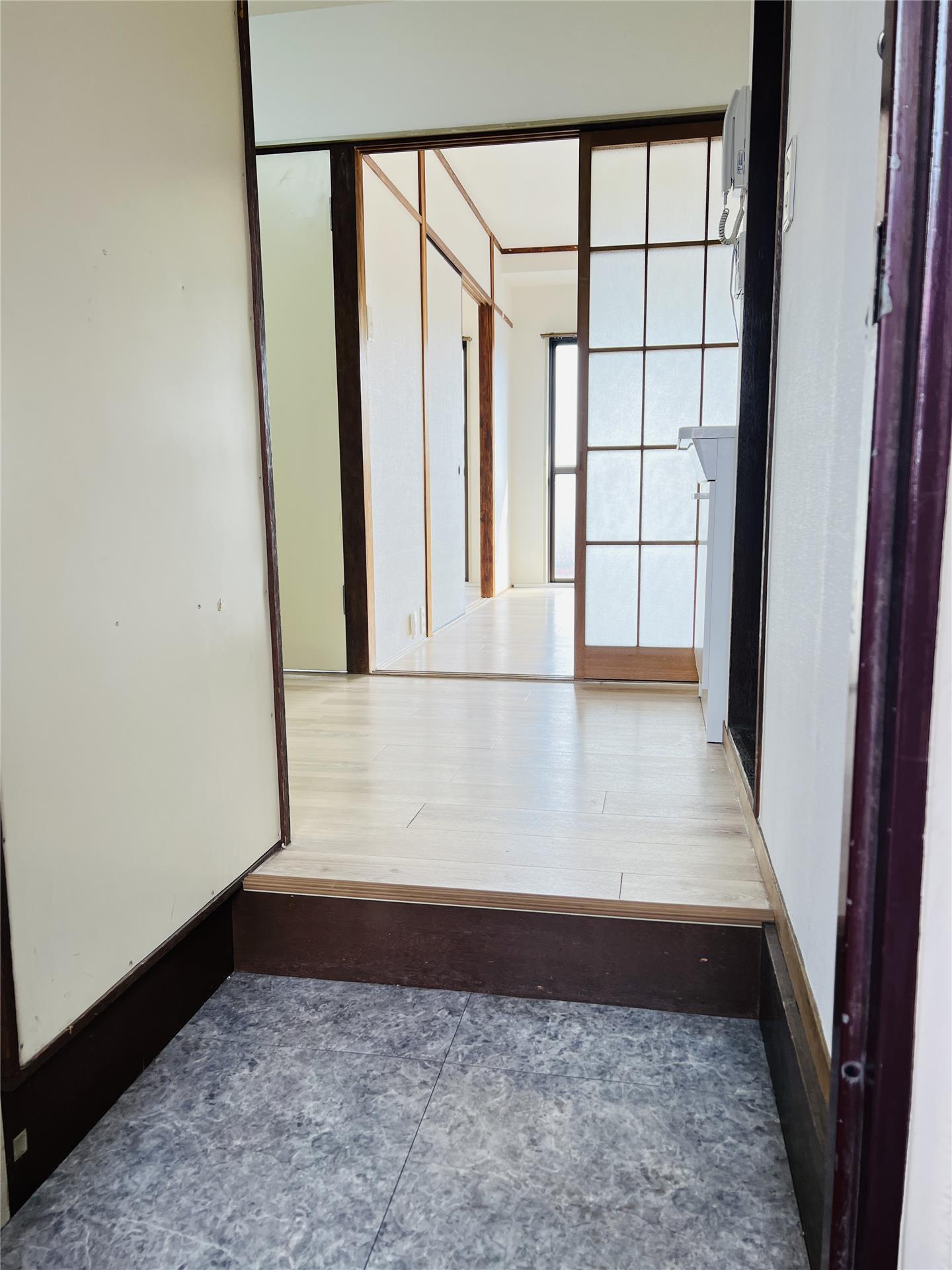 メゾンアキラの玄関写真