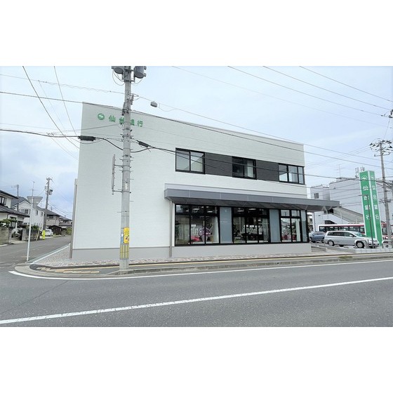 銀行　仙台銀行泉ヶ丘支店（銀行）まで817m