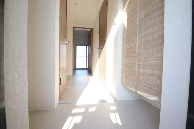 玄関　同タイプの参考写真です