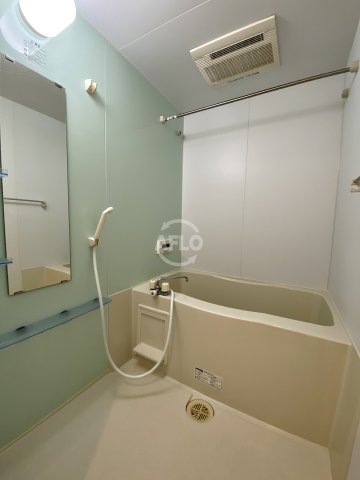 バス・シャワールーム　クレストコート高津　浴室