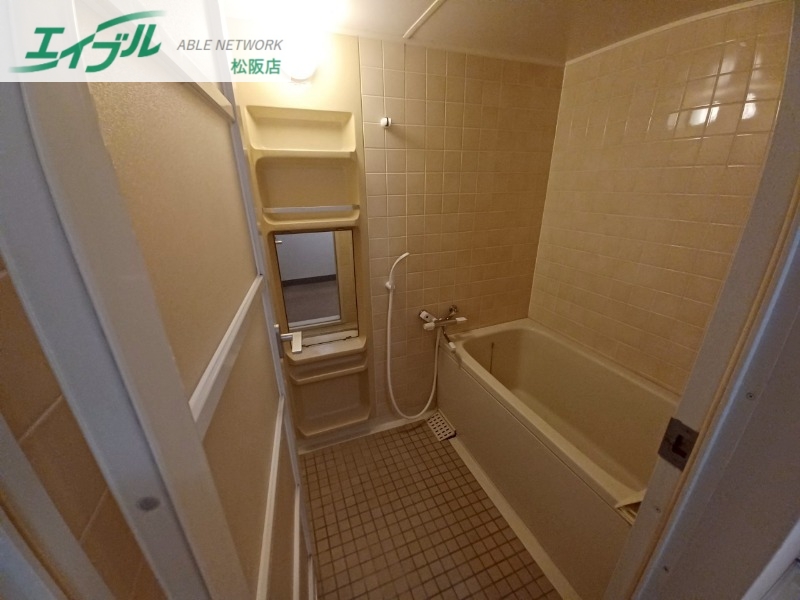 バス・シャワールーム　別部屋の写真です