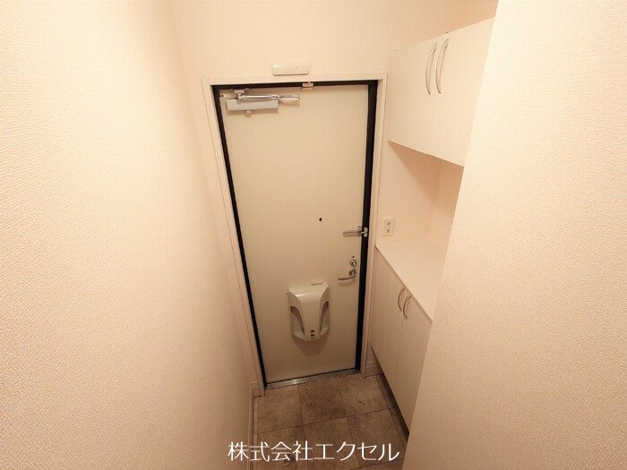 玄関　同等タイプのイメージ画像です。