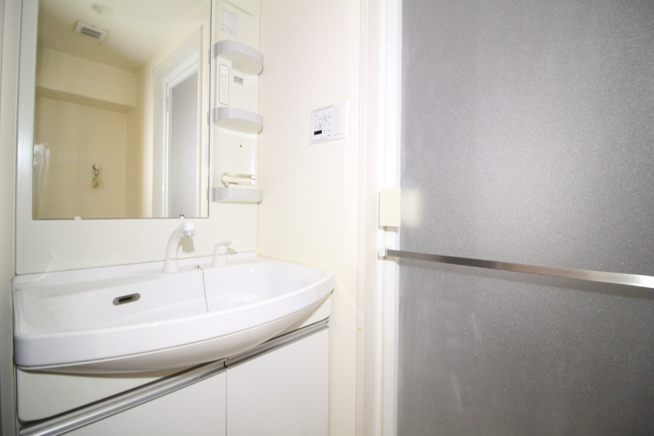 洗面設備　独立洗面台です！