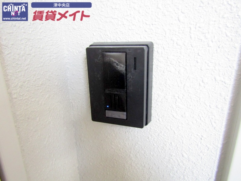 セキュリティ　同型参考写真