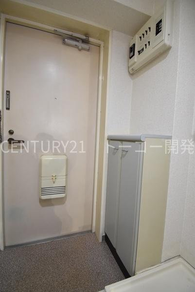 玄関　別部屋の参考写真です。現況有姿