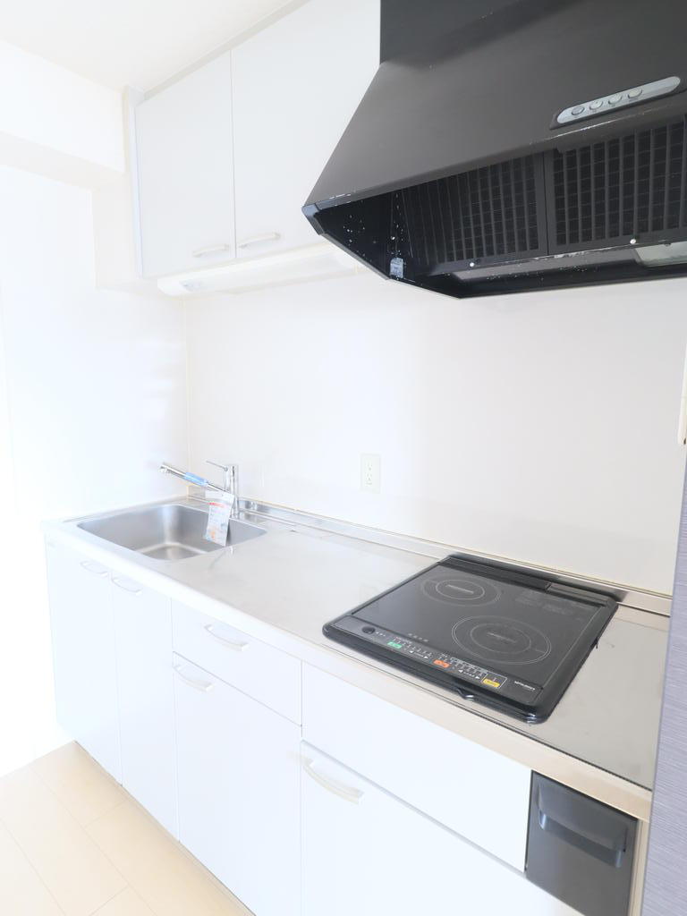 キッチン　IHクッキングヒーター装備
