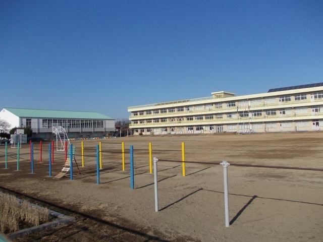 小学校　土浦市立中村小学校（小学校）まで120m