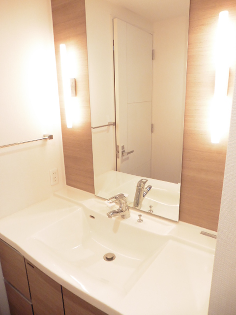 洗面設備　※別部屋の参考写真です。