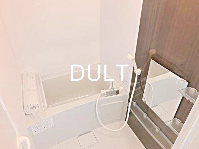 バス・シャワールーム　バスルームです。