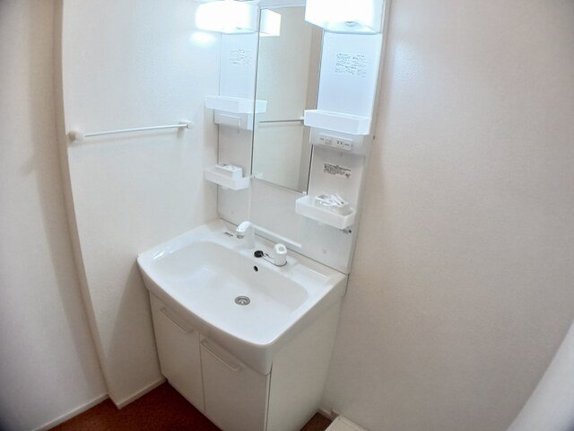 洗面設備　洗面所です