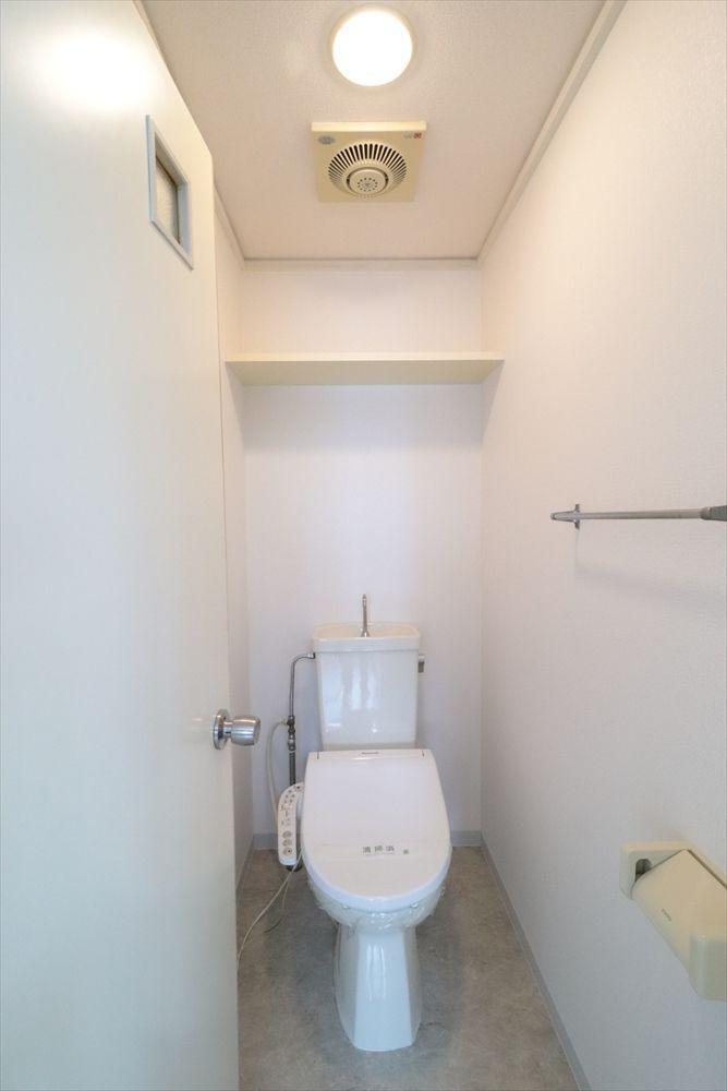 トイレ　トイレ