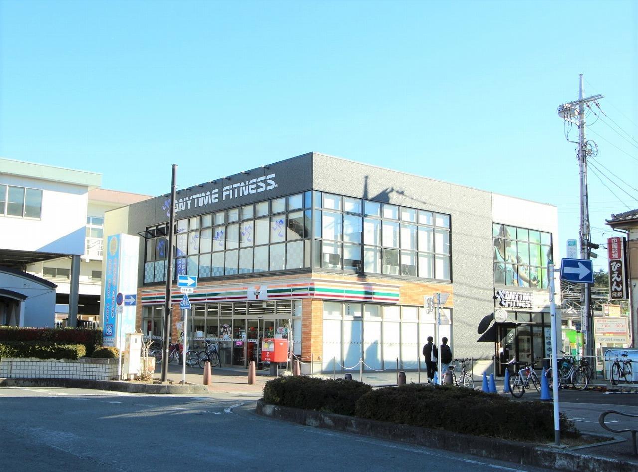 コンビニ　セブンイレブン鶴ヶ島駅西口店（コンビニ）まで463m