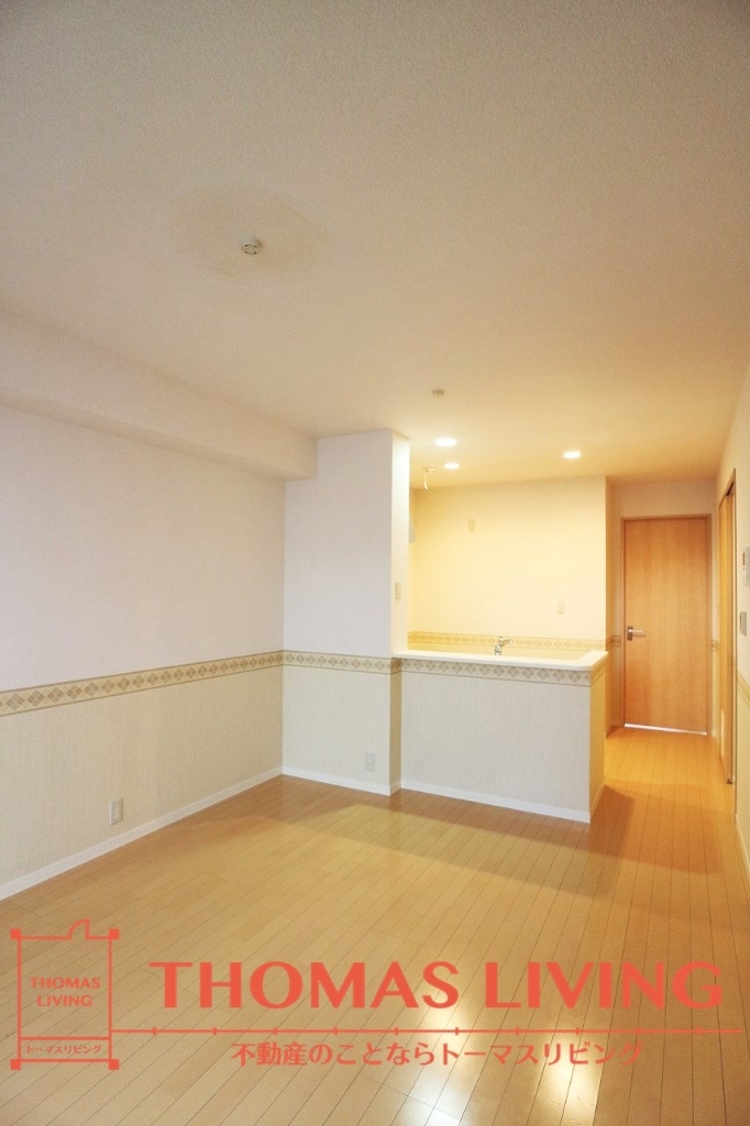 居室・リビング　写真準備中の為、同物件の別室参照です。