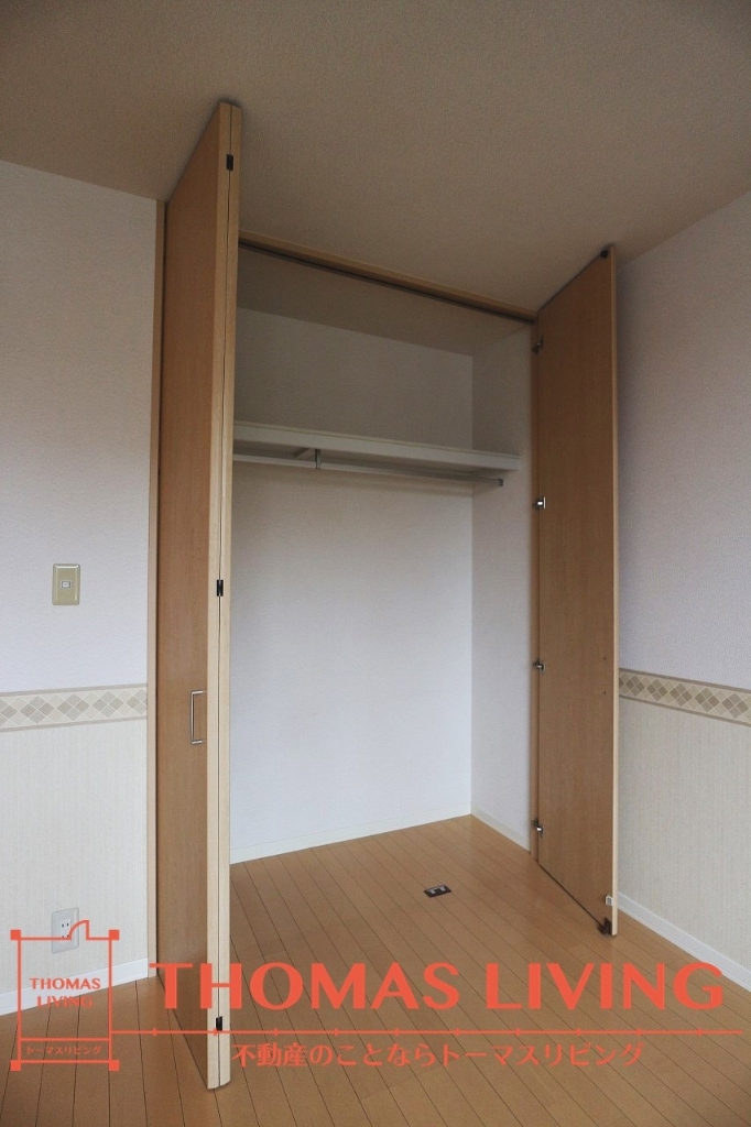収納　写真準備中の為、同物件の別室参照です。