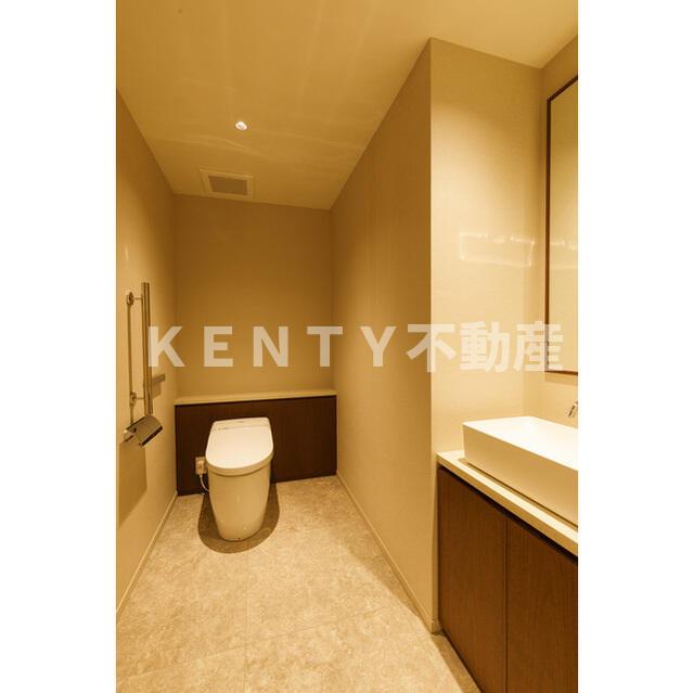 トイレ　コンパクトで使いやすいトイレです