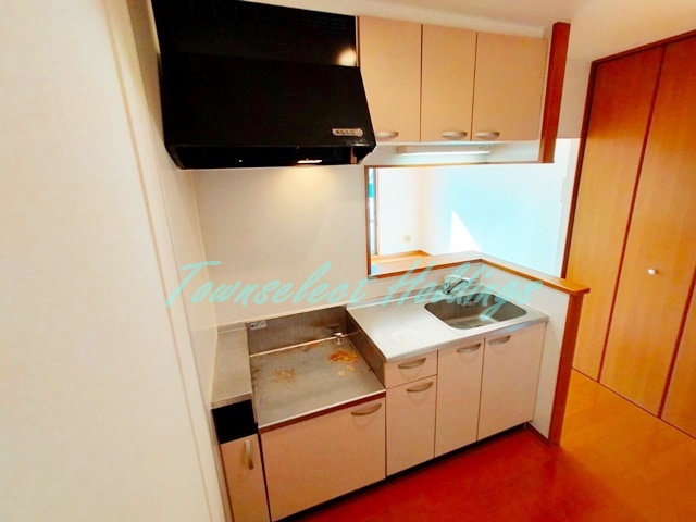 キッチン　収納スペースがたくさんあるカウンターキッチン♪