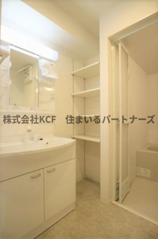 洗面設備　朝の身支度には欠かせない独立洗面化粧台