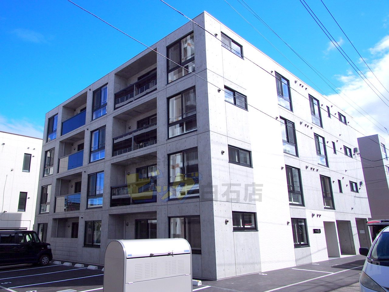 建物外観　Ｗｉ－Ｆｉ付きネット無料採用の２ＬＤＫマンションです♪